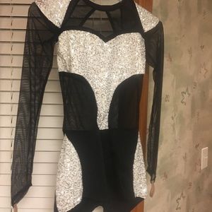 Dance/gymnastics costume